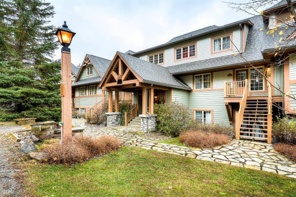 Les Falaises Tremblant - Ski Inout Condo W2Bdrs モントランブラン エクステリア 写真